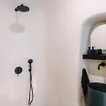 빌라 Noir Cave With Private Jacuzzi And Sunset Terrace 피르고스
