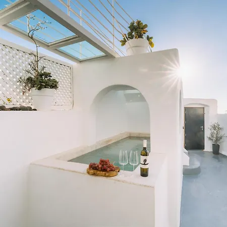 Noir Cave With Private Jacuzzi And Sunset Terrace Villa Pyrgos Kallistis