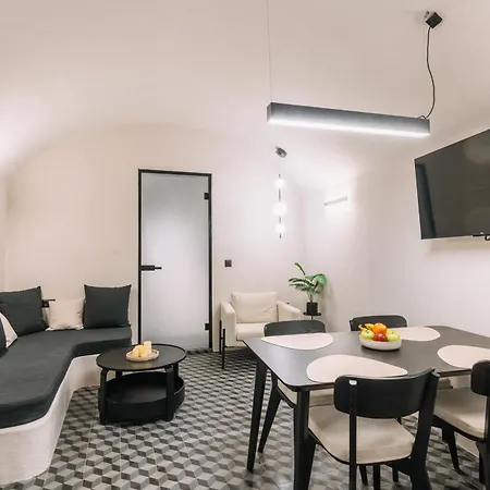 Villa Noir Cave With Private Jacuzzi And Sunset Terrace *