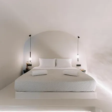 Noir Cave With Private Jacuzzi And Sunset Terrace Pyrgos Kallistis