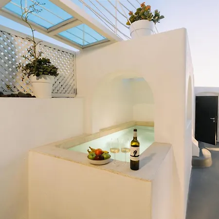 Noir Cave With Private Jacuzzi And Sunset Terrace * Pýrgos