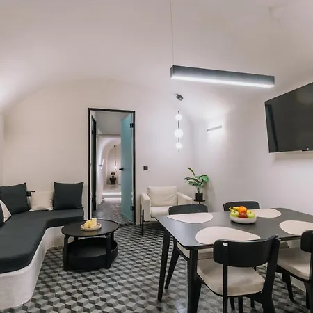 Noir Cave - Private Jacuzzi & Sunset Terrace