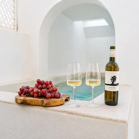Noir Cave - Private Jacuzzi & Sunset Terrace Villa