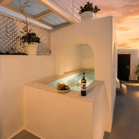 Noir Cave - Private Jacuzzi & Sunset Terrace *
