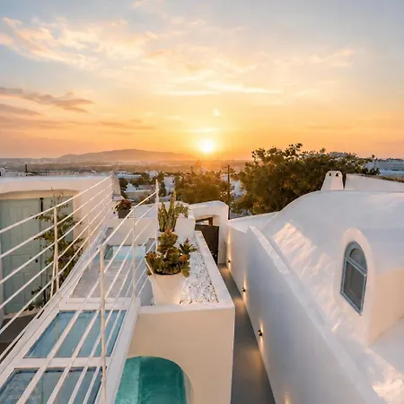 Noir Cave - Private Jacuzzi & Sunset Terrace Pýrgos