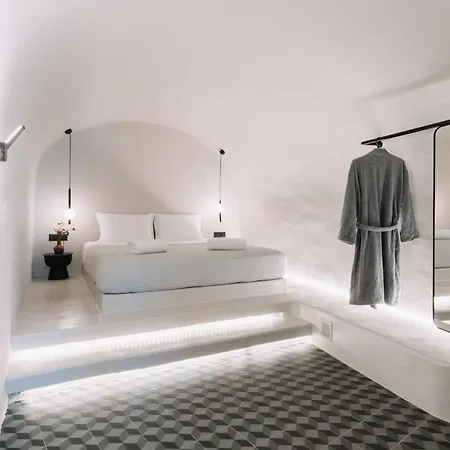 Noir Cave With Private Jacuzzi And Sunset Terrace וילה Pýrgos