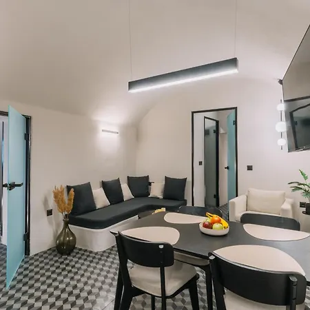 וילה Noir Cave With Private Jacuzzi And Sunset Terrace Pýrgos