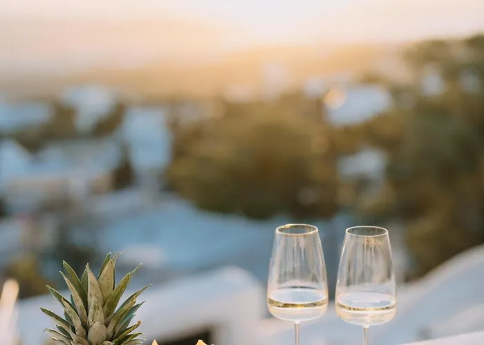 Noir Cave With Private Jacuzzi And Sunset Terrace فيلة