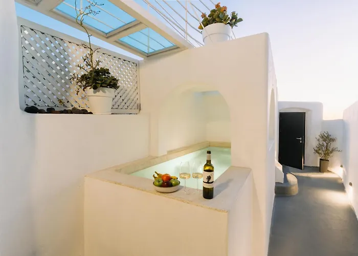 Noir Cave With Private Jacuzzi And Sunset Terrace * Pýrgos