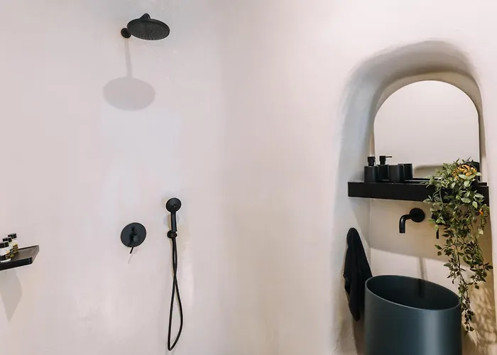 فيلة Noir Cave With Private Jacuzzi And Sunset Terrace Pýrgos